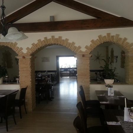 Hotel Restaurant Platamon Фойхтванген Екстериор снимка