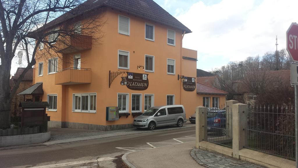 Hotel Restaurant Platamon Фойхтванген Екстериор снимка
